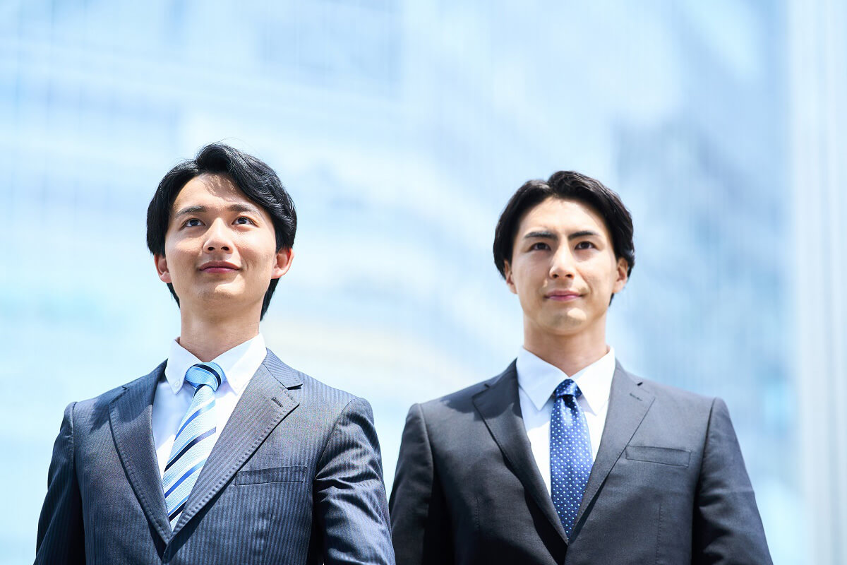 写真：日本エックス線検査株式会社で検査業務を行う社員